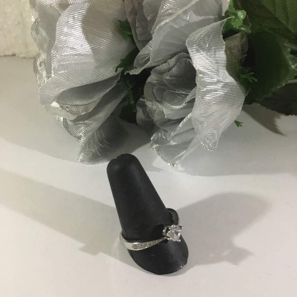 925 SILVER RING SIZE 8 - Picture 3 of 6